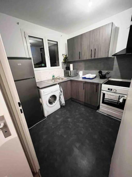 Logement Entier Chambre+Salon + Jardin & Terrasse ليه أوليز المظهر الخارجي الصورة
