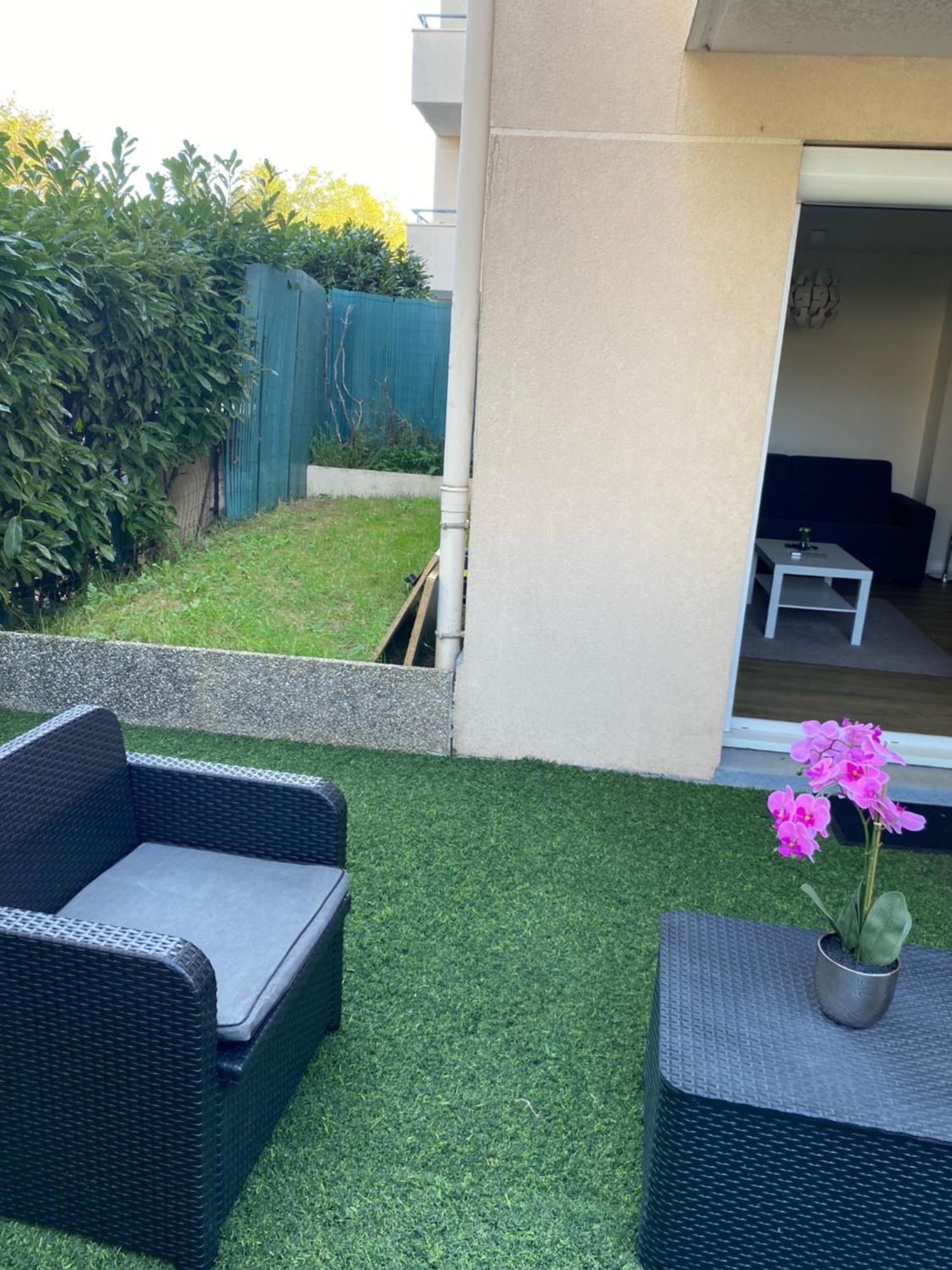 Logement Entier Chambre+Salon + Jardin & Terrasse ليه أوليز المظهر الخارجي الصورة